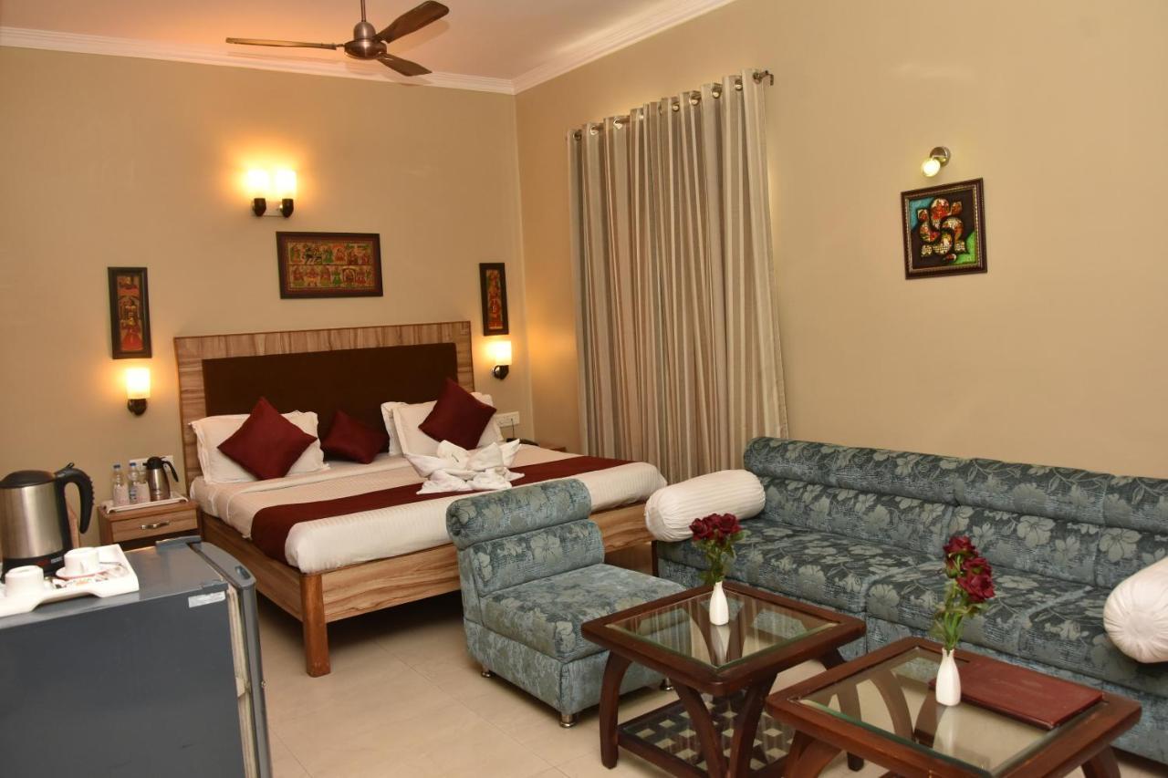 ורנאסי Hotel Vibhav Harsh מראה חיצוני תמונה