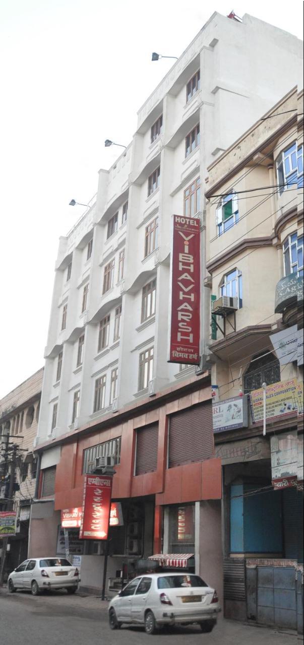 ורנאסי Hotel Vibhav Harsh מראה חיצוני תמונה